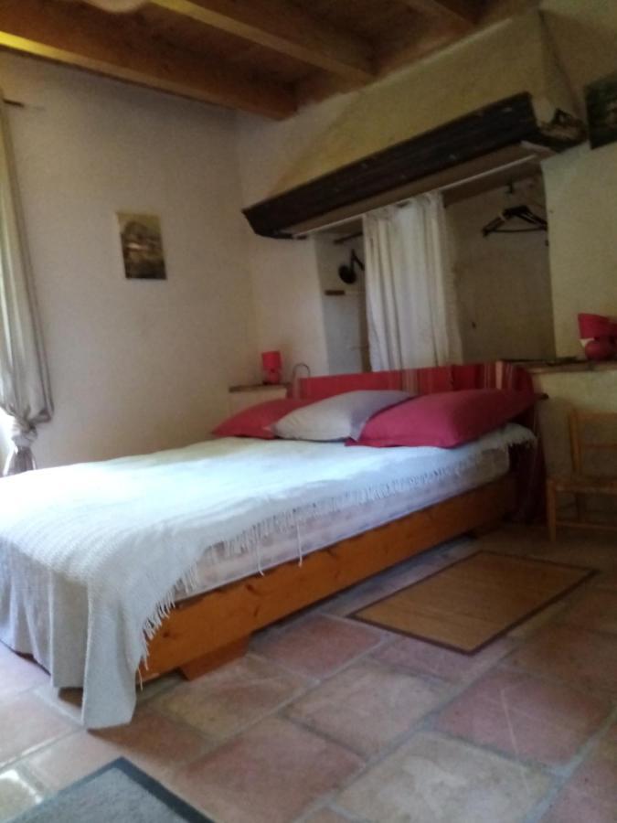 Bed and Breakfast Mas Des Nabieres Saint-Martial  Экстерьер фото